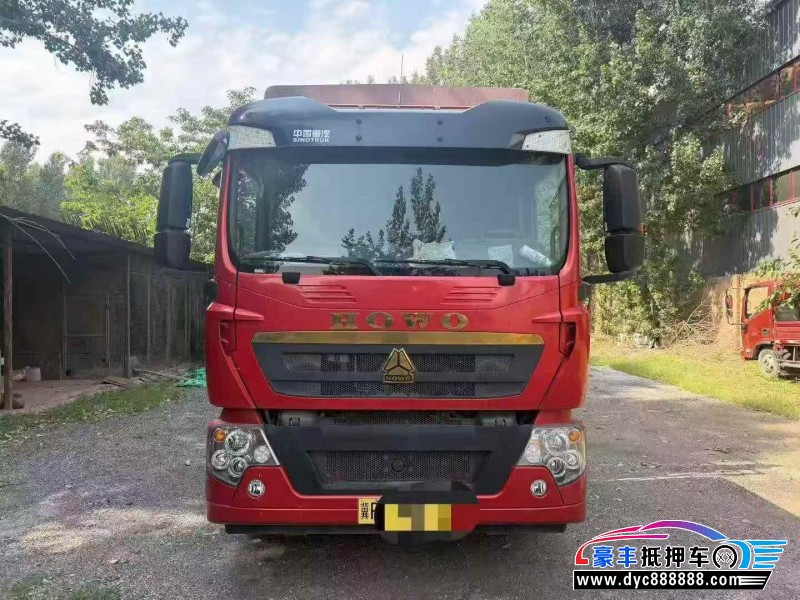 23年重汽豪沃轿车抵押车出售