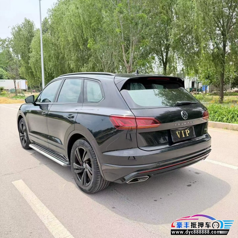 22年大众途锐轿车抵押车出售