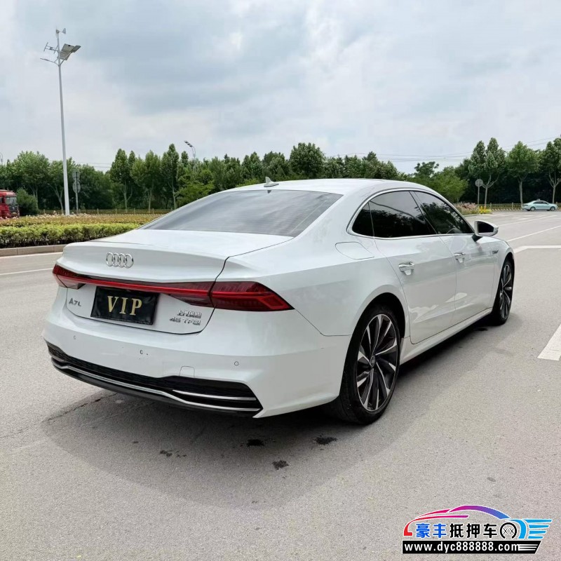 22年奥迪A7轿车抵押车出售