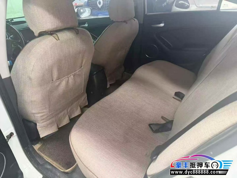 13年起亚K3轿车抵押车出售