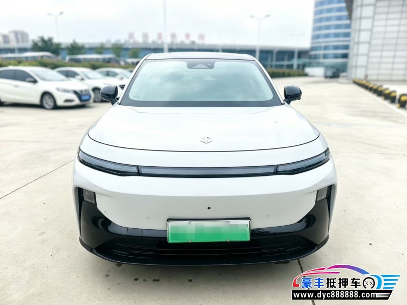 25年零跑B10轿车抵押车出售