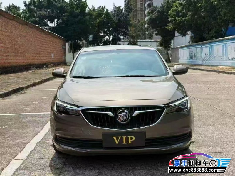 抵押车出售21年别克英朗轿车