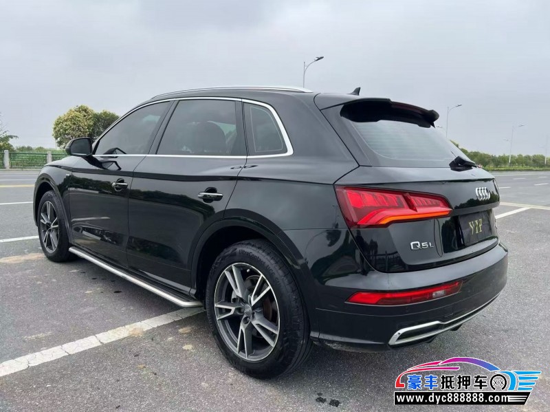 20年奥迪Q5轿车抵押车出售