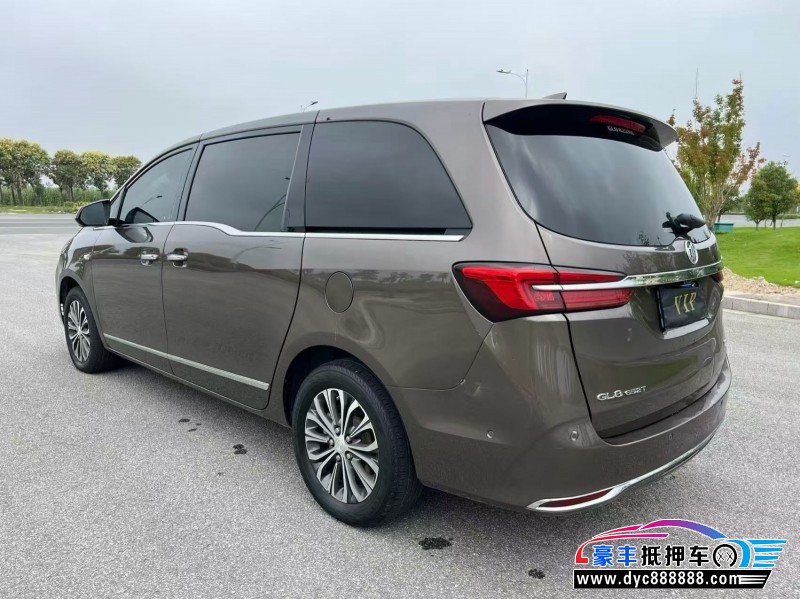22年别克GL8轿车抵押车出售