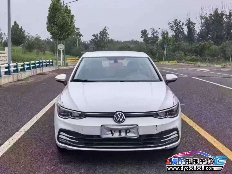 抵押车出售23年大众高尔夫轿车