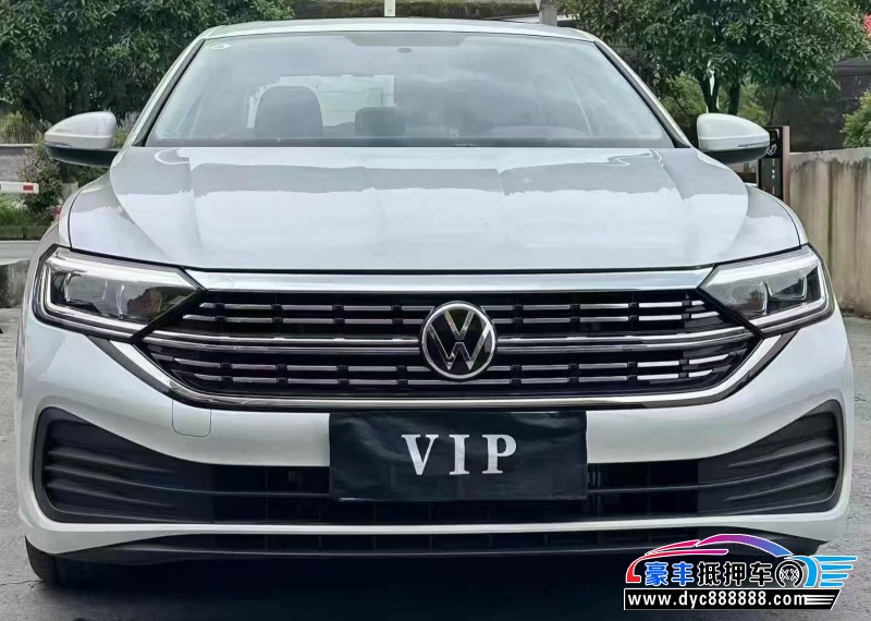 抵押车出售24年大众速腾轿车