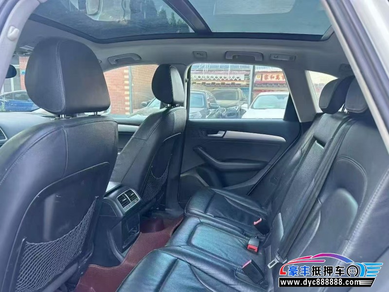 13年奥迪Q5轿车抵押车出售