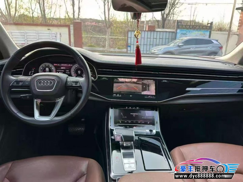 20年奥迪Q7轿车抵押车出售