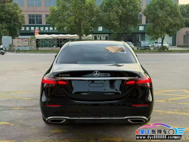 20年奔驰E轿车抵押车出售