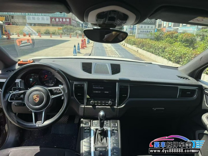18年保时捷Macan迈凯轿车抵押车出售