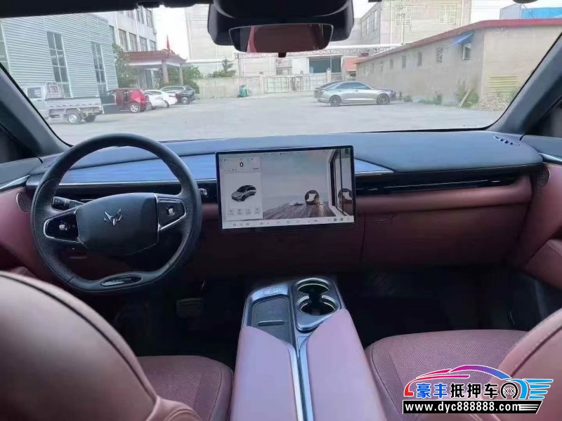 26年极狐阿尔法T轿车抵押车出售