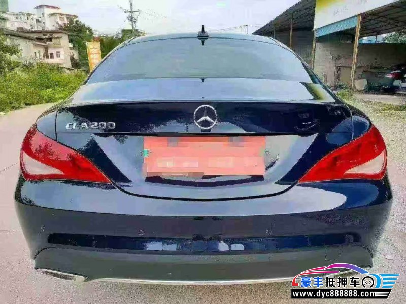 18年奔驰CLA轿车抵押车出售