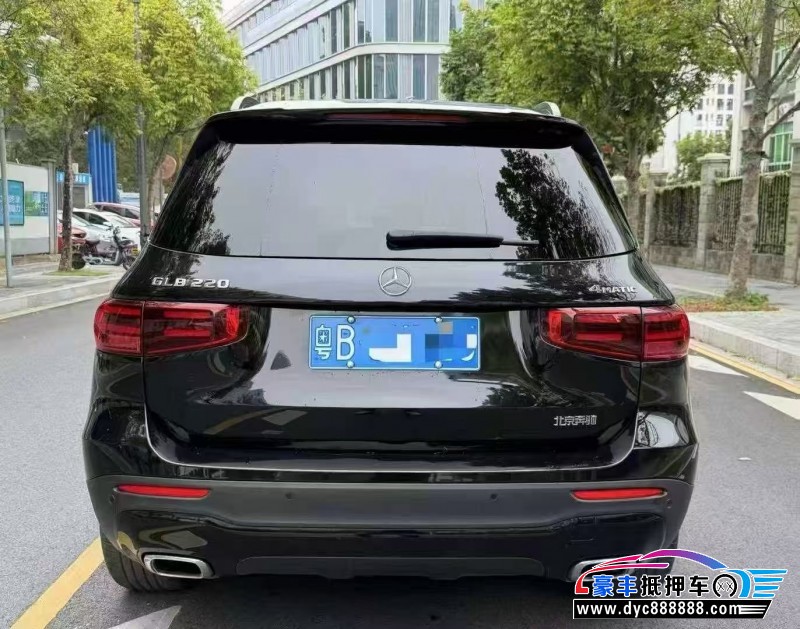 25年奔驰GLB轿车抵押车出售