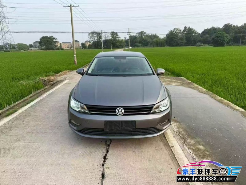 15年大众凌渡轿车抵押车出售