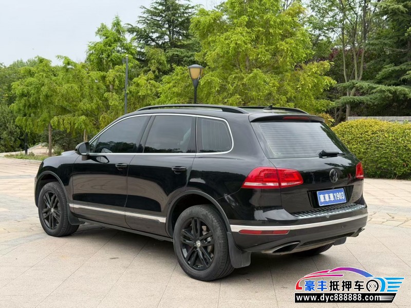 18年大众途锐轿车抵押车出售