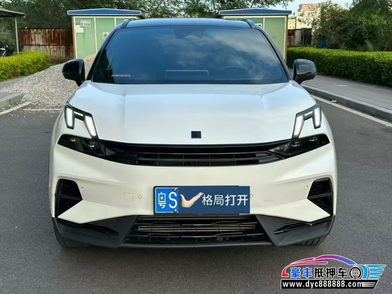 抵押车出售25年领克06轿车