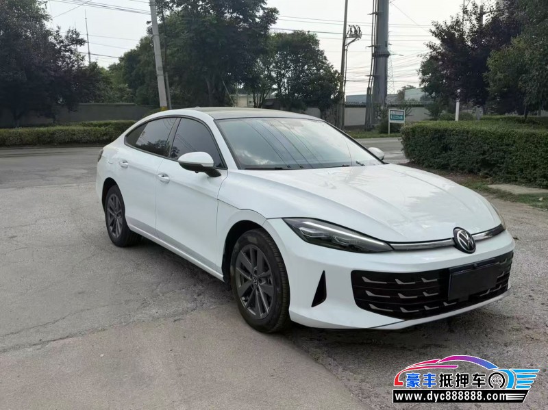 25年大众凌渡轿车抵押车出售
