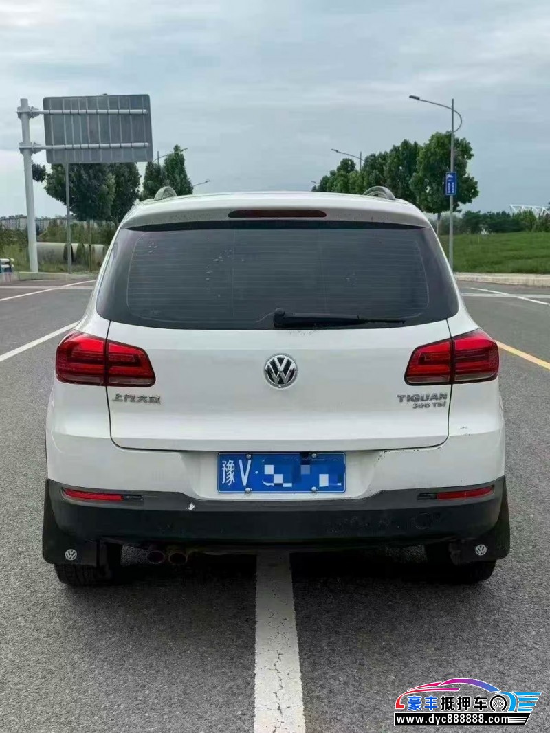 17年大众途观轿车抵押车出售