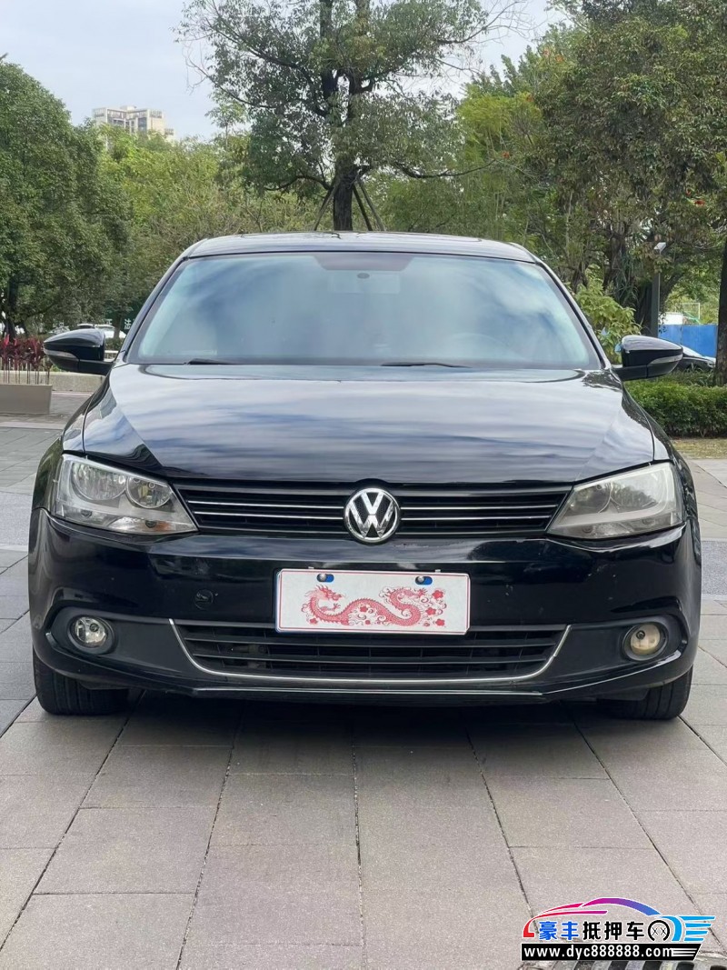 14年大众速腾轿车抵押车出售
