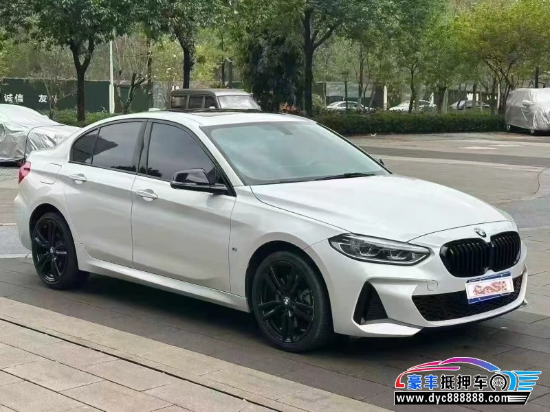 23年宝马1系轿车抵押车出售