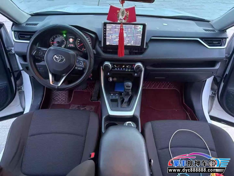 23年丰田RAV4轿车抵押车出售