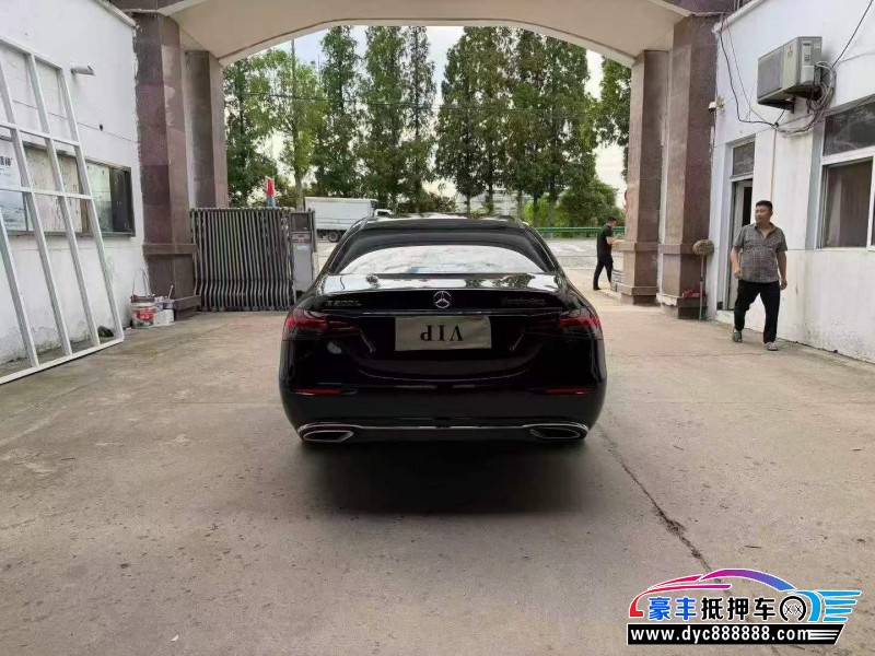 23年奔驰E轿车抵押车出售