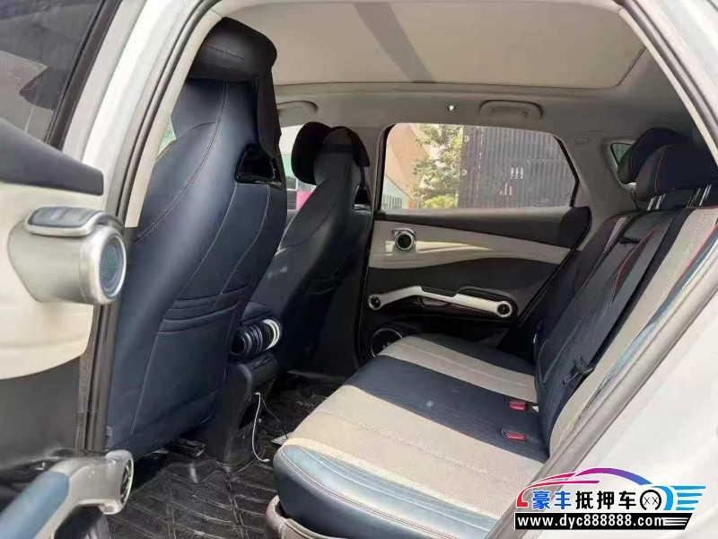 22年比亚迪元轿车抵押车出售