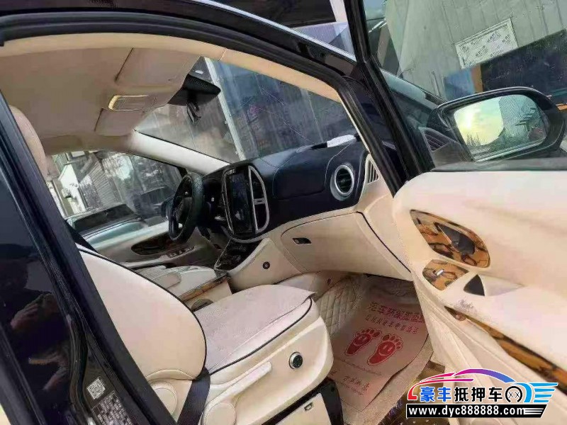 19年奔驰威霆轿车抵押车出售