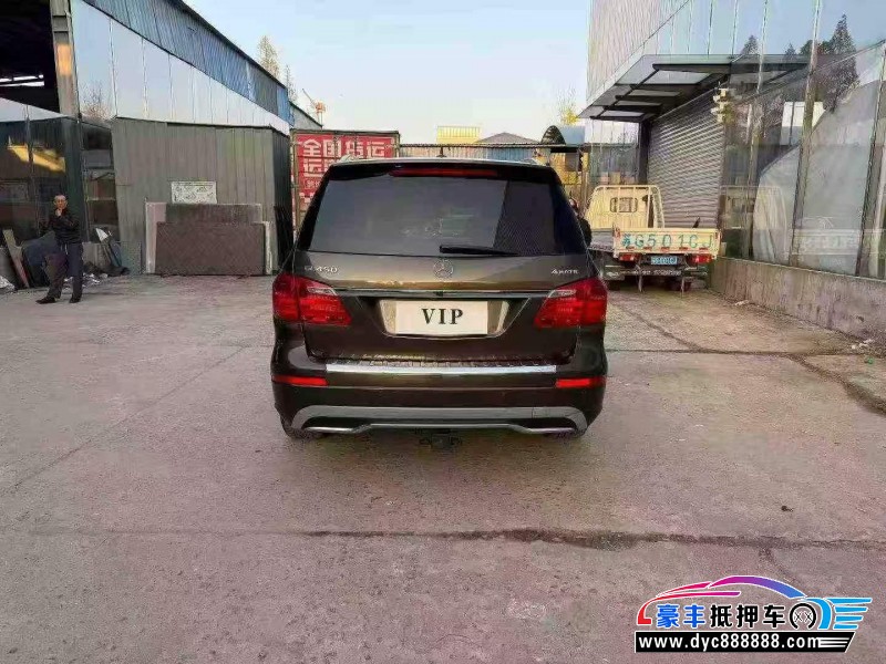 15年奔驰GL轿车抵押车出售
