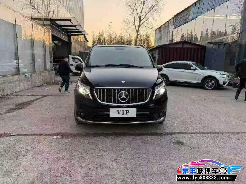 20年奔驰威霆轿车抵押车出售