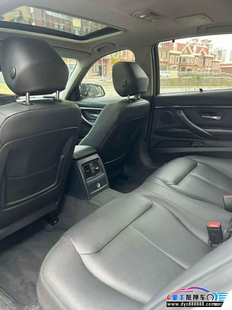 15年宝马3系轿车抵押车出售