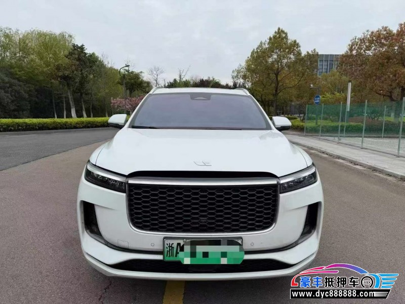 抵押车出售22年理想ONE轿车