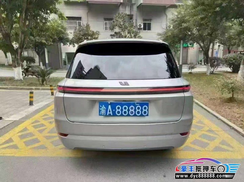 23年理想L9轿车抵押车出售