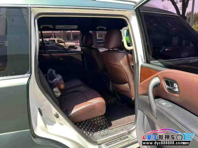 19年日产途乐轿车抵押车出售