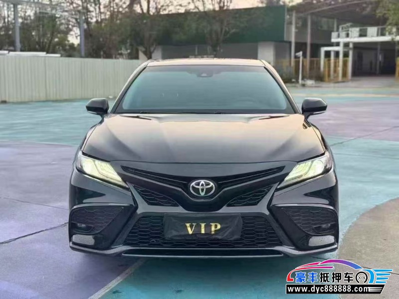 22年丰田凯美瑞轿车抵押车出售