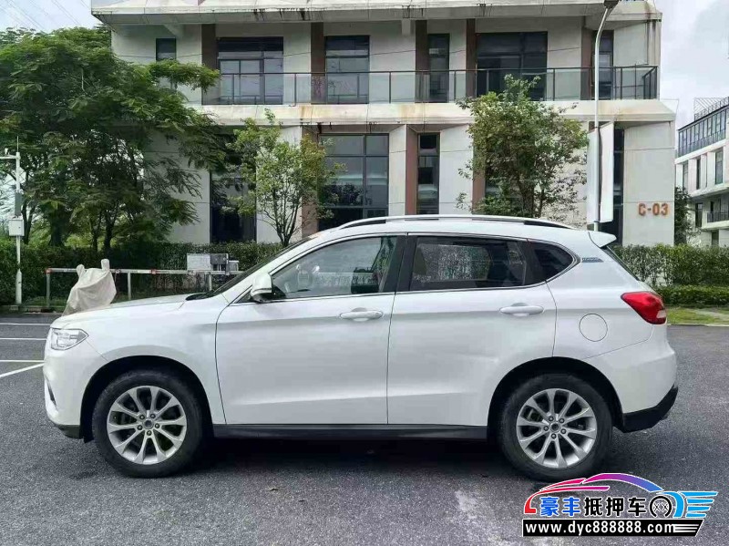 17年长城哈弗H2轿车抵押车出售