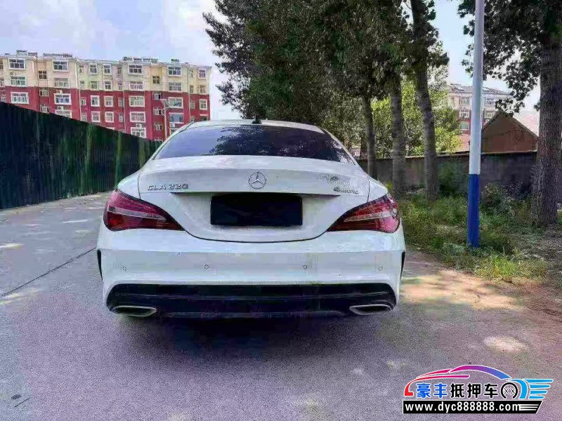 18年奔驰CLA轿车抵押车出售