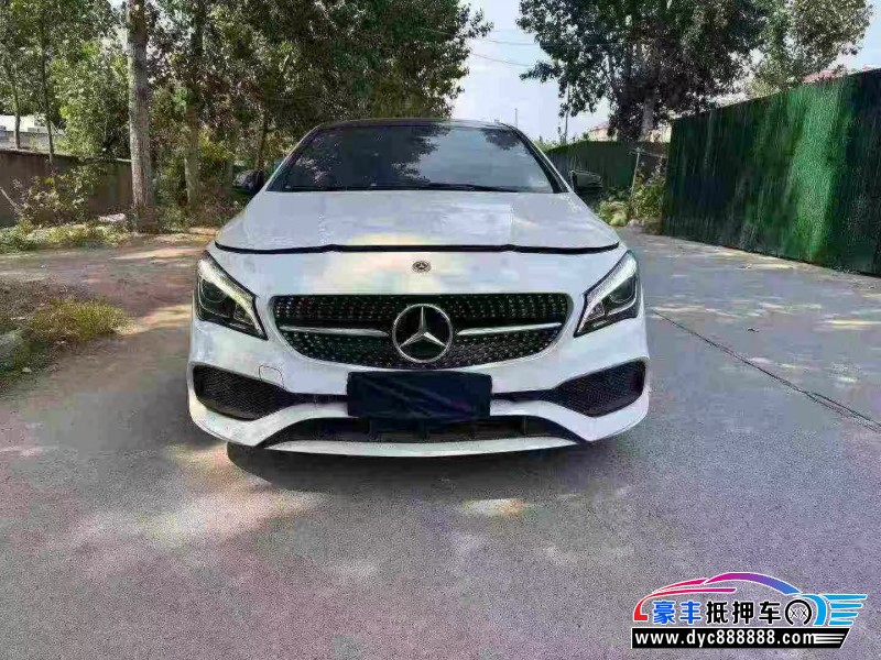 18年奔驰CLA轿车抵押车出售
