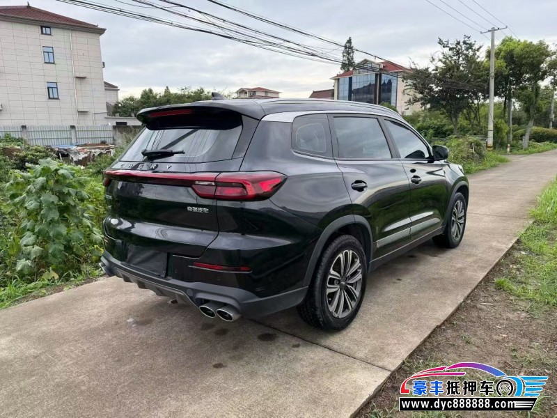26年奇瑞瑞虎8轿车抵押车出售
