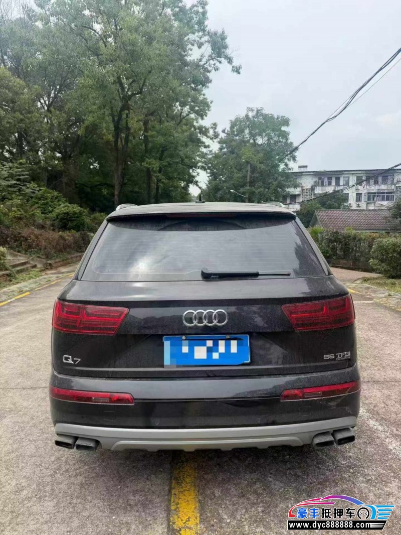 19年奥迪Q7轿车抵押车出售