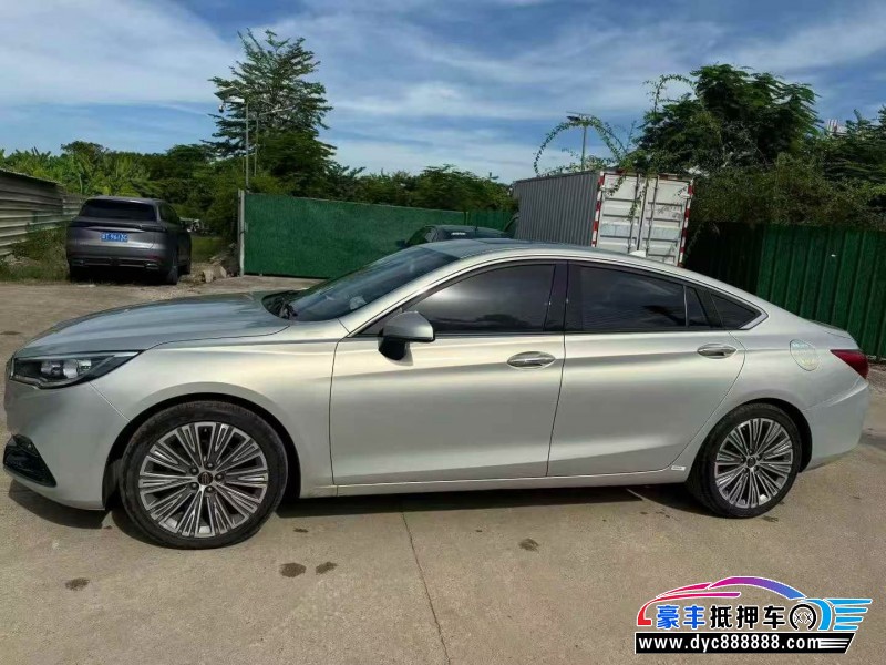 22年红旗H5轿车抵押车出售