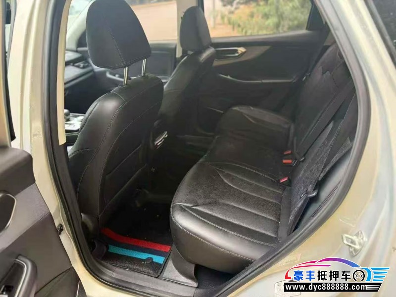 22年北京x7轿车抵押车出售