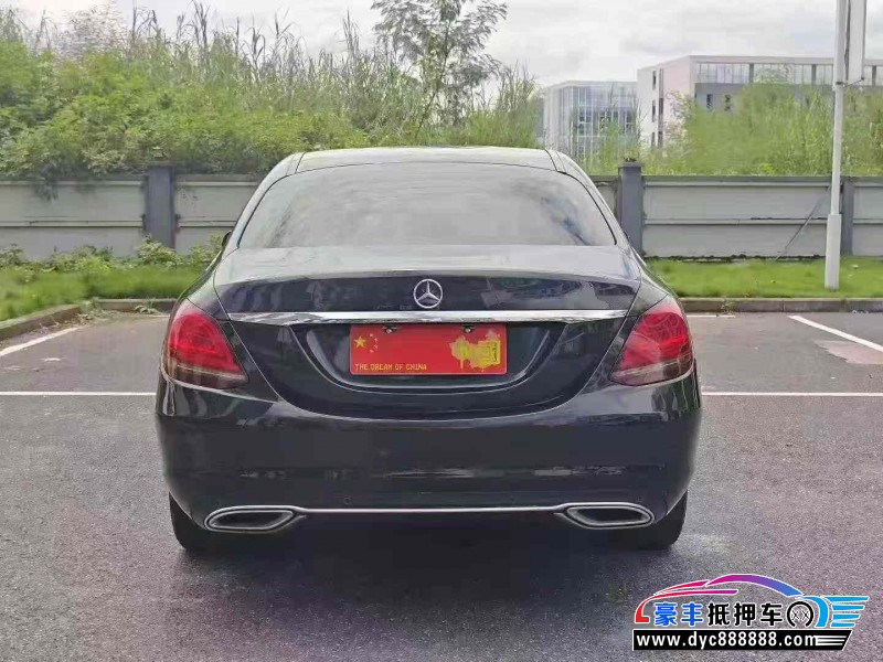 20年奔驰C轿车抵押车出售