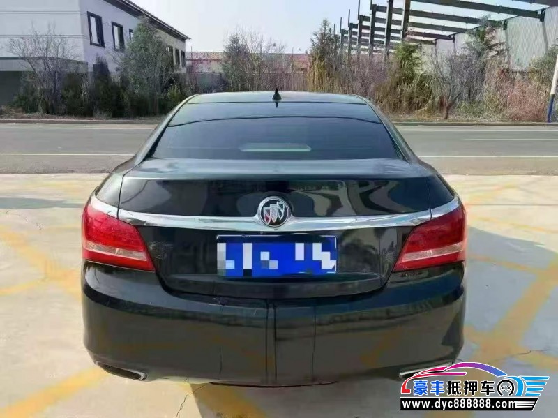 15年别克君越轿车抵押车出售
