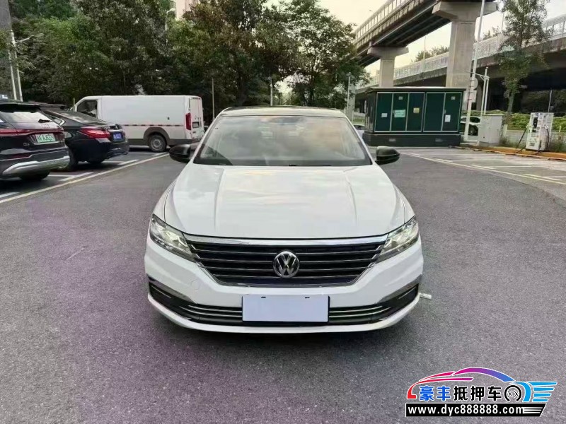 19年大众朗逸轿车抵押车出售