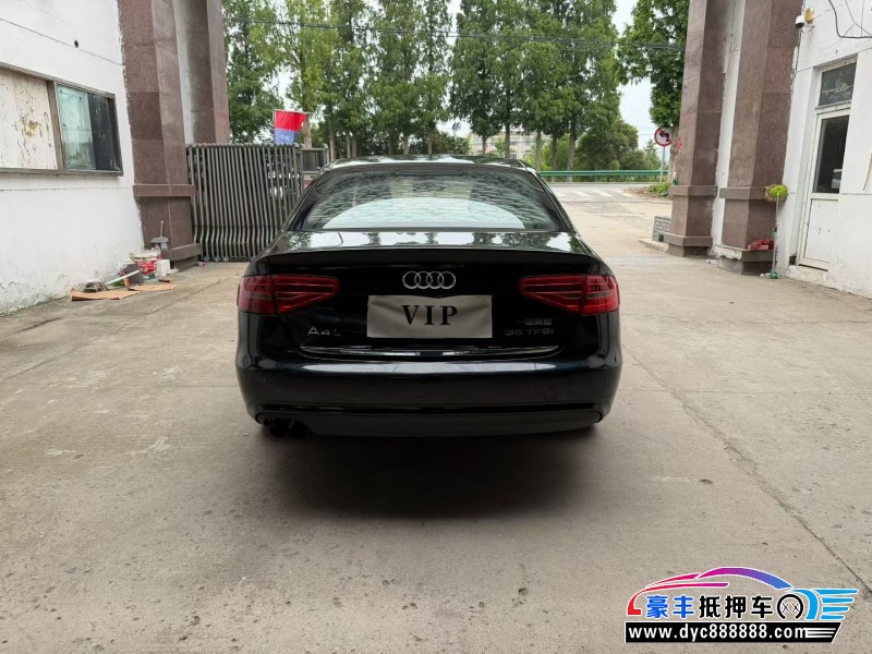 12年奥迪A4L轿车抵押车出售