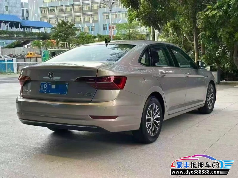 21年大众速腾轿车抵押车出售