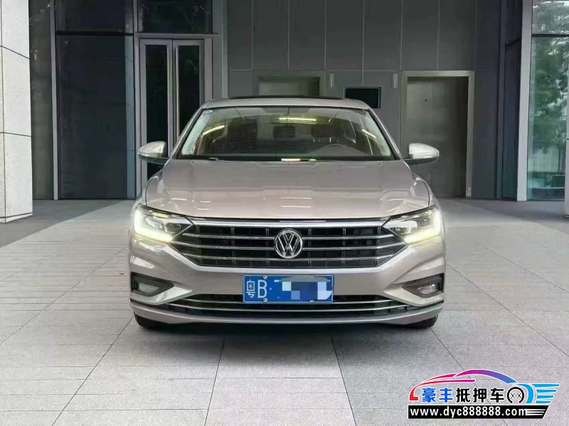 21年大众速腾轿车抵押车出售