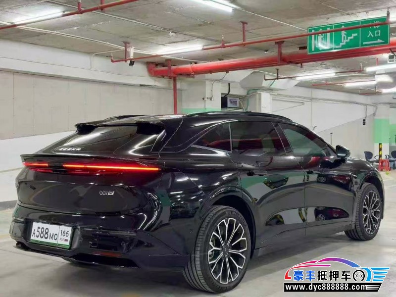 25年极氪007轿车抵押车出售