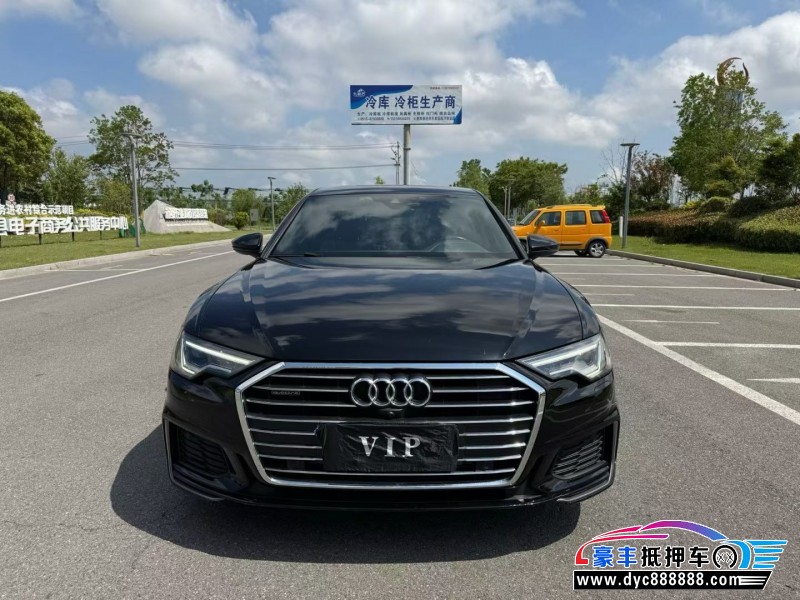 抵押车出售21年奥迪A6L轿车